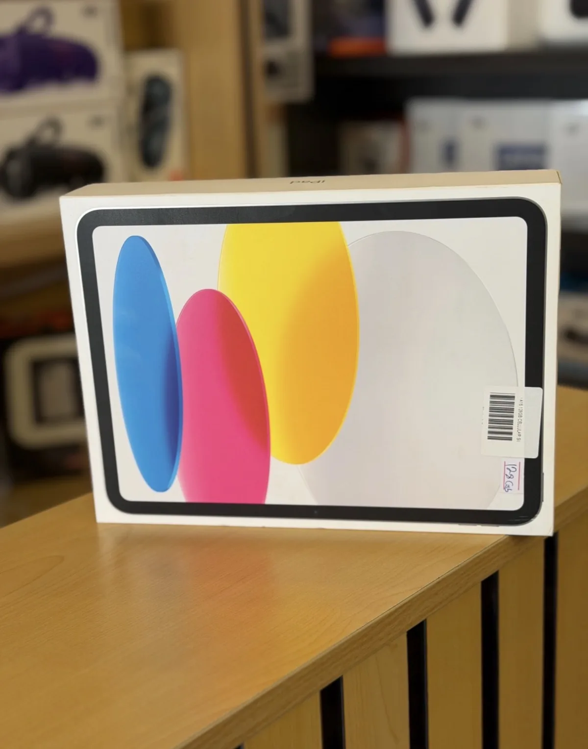 iPad (A16) Wi-Fi + Cellular - 11th Generation