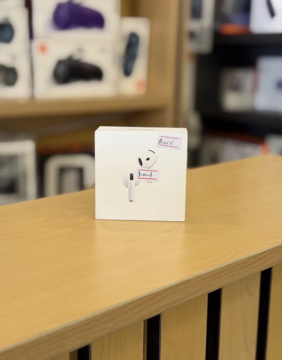 Apple AirPods 4 With Active Noise Cancellation