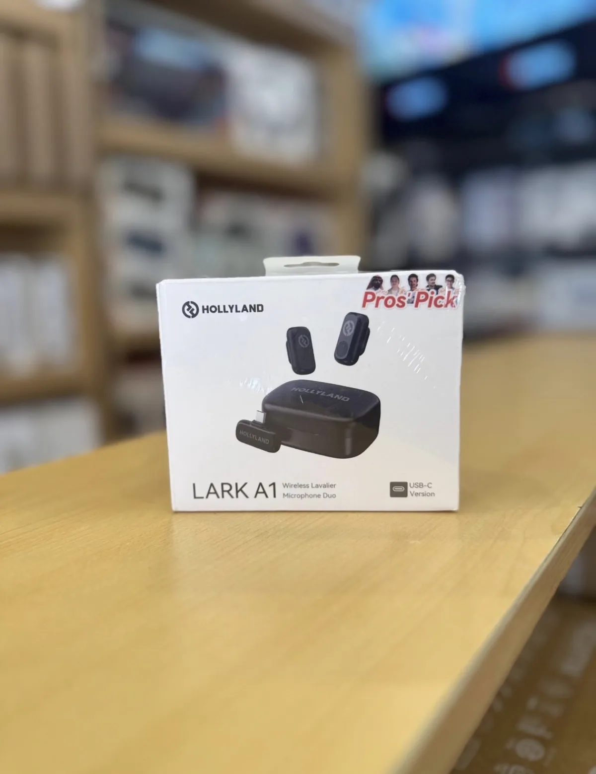 Hollyland LARK A1 Wireless Lavalier Microphone Duo (USB-C Version)