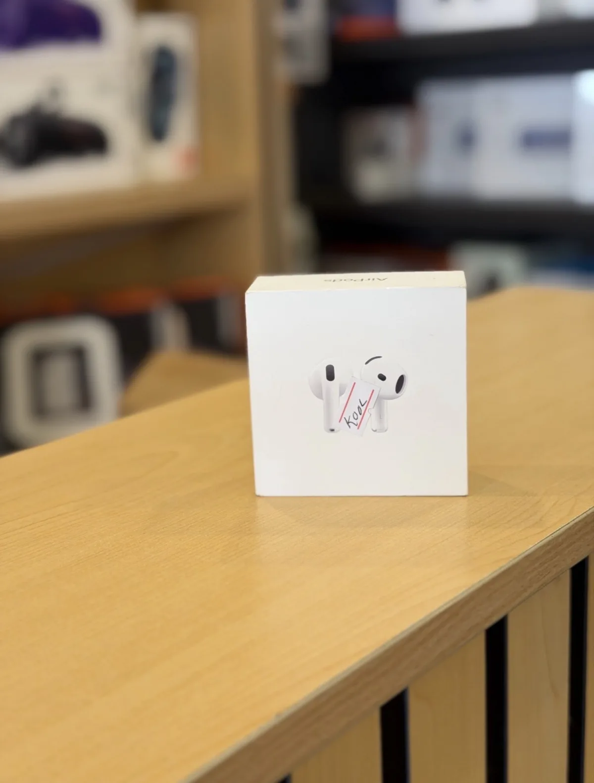 Apple AirPods 4